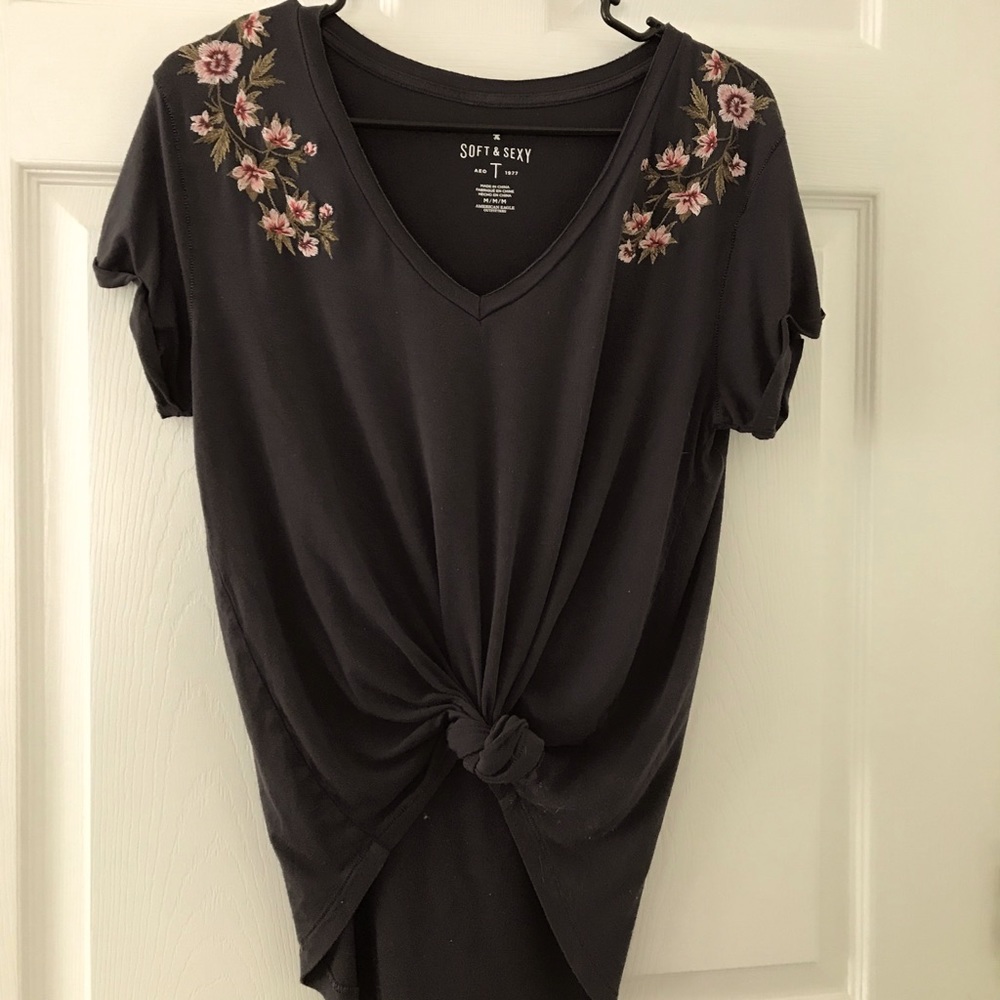 American Eagle t shirt
